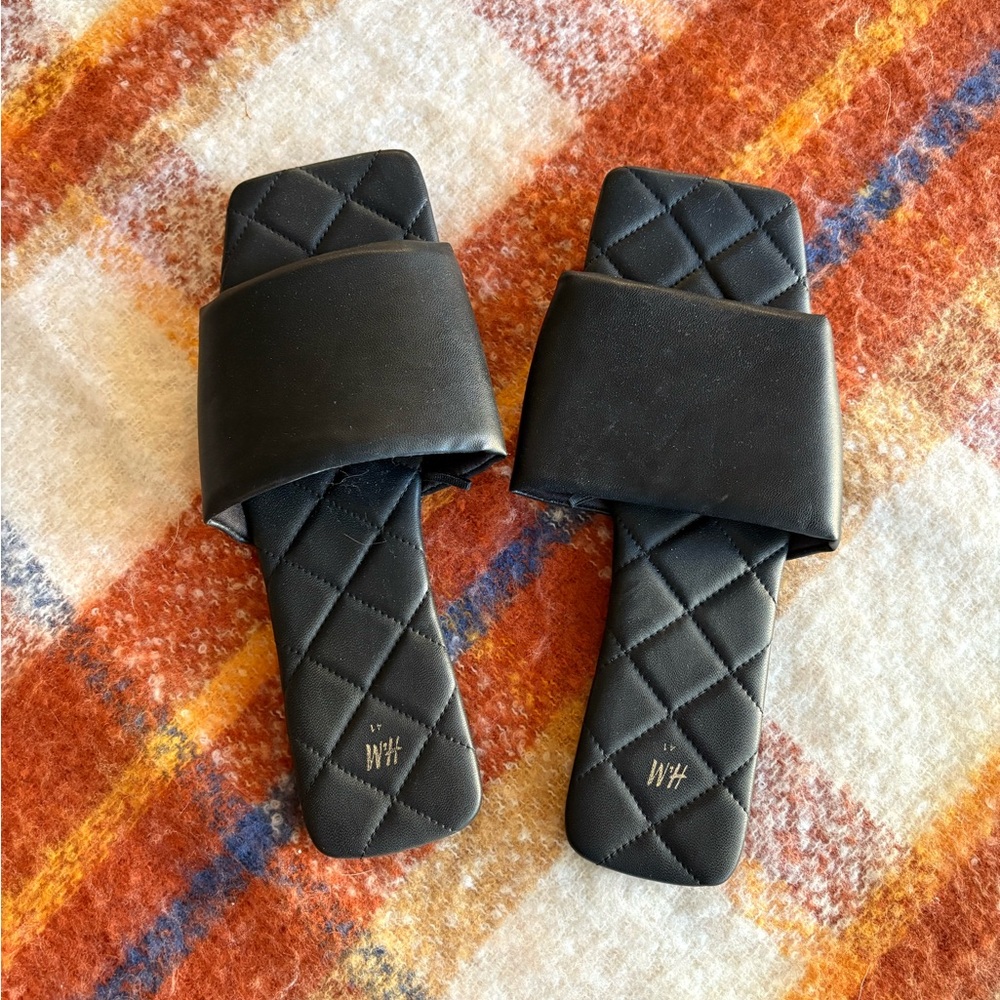 H&M Black Quilted Slide Sandals
